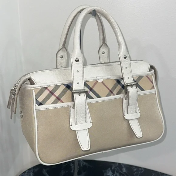 BURBERRY Leather Nylon Canvas Handbag Beige Ivory
Handbag AUTHENTIC - Picture 4 of 16
